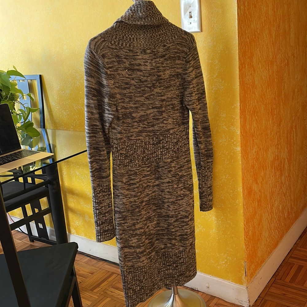 Dress - Picture 2 of 4